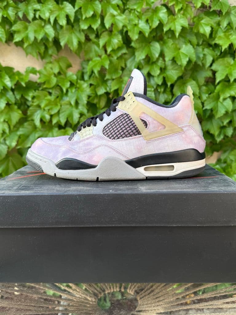 Air Jordan 4